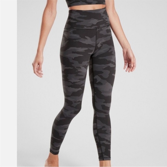 Athleta Elation 7/8 Camo Leggings - Picture 1 of 5